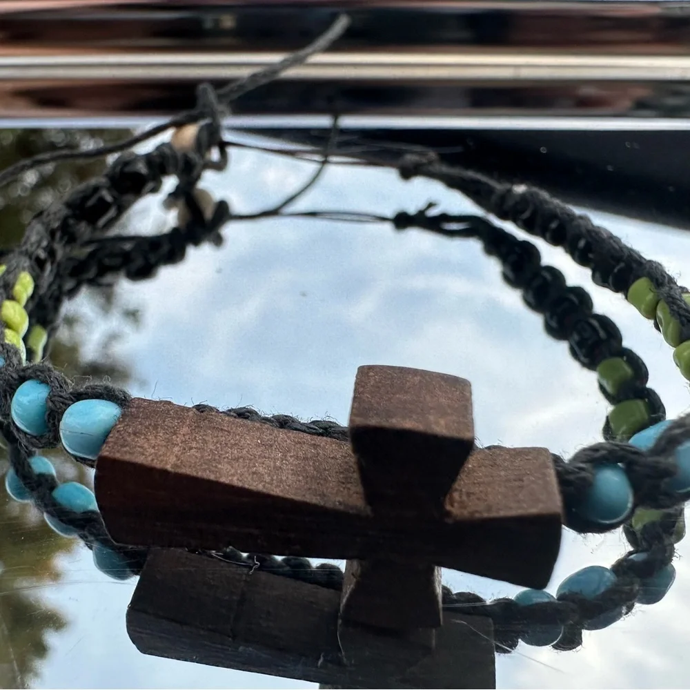 Beaded Cross bracelet size customizable - Picture 4 of 5